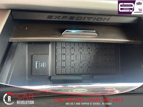 Used 2023 Ford Expedition Max Limited AWD/4WD image 26