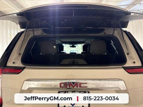Used 2021 GMC Yukon SLT w/ SLT Luxury Plus Package AWD/4WD image 33