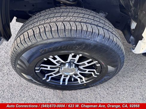 Used 2006 Toyota Tacoma PreRunner RWD image 32