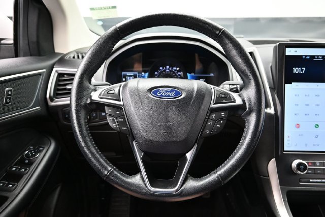 Used 2024 Ford Edge SEL AWD/4WD image 25