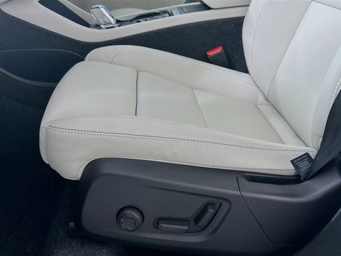 New 2026 Volvo XC40 B5 Plus w/ Protection Package Premier image 17