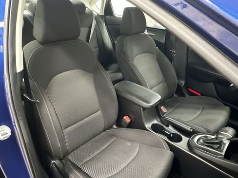 Used 2019 Kia Forte LXS image 25