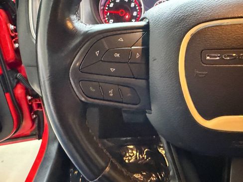 Used 2022 Dodge Charger SXT RWD image 23