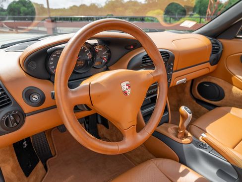 Used 2003 Porsche Boxster RWD image 23