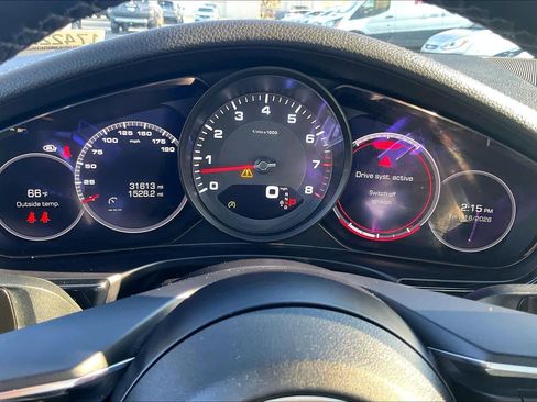 Used 2021 Porsche Panamera image 22
