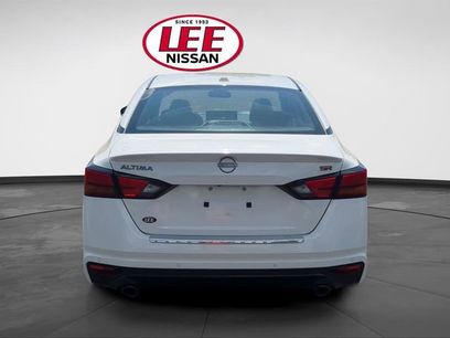 Used 2023 Nissan Altima 2.5 SR w/ SR Premium Package