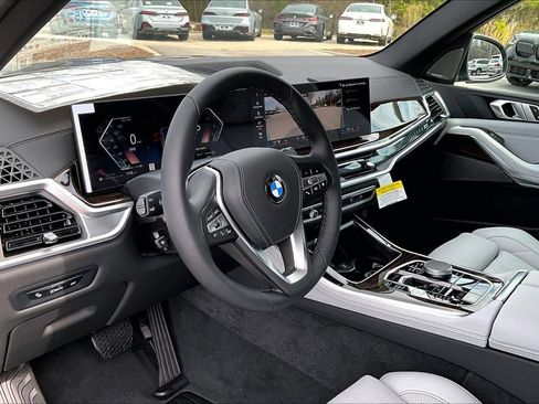 New 2026 BMW X5 sDrive40i w/ Premium Package image 9