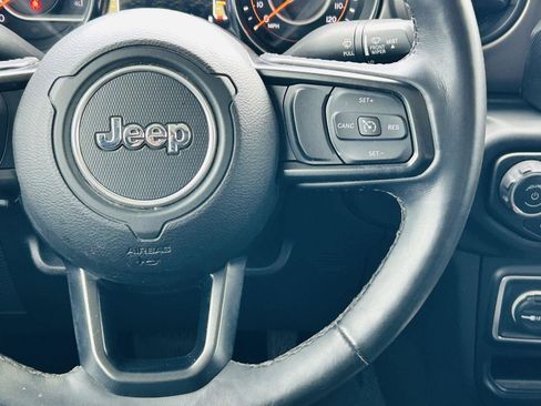 Used 2020 Jeep Gladiator Sport w/ Quick Order Package 24S AWD/4WD image 13
