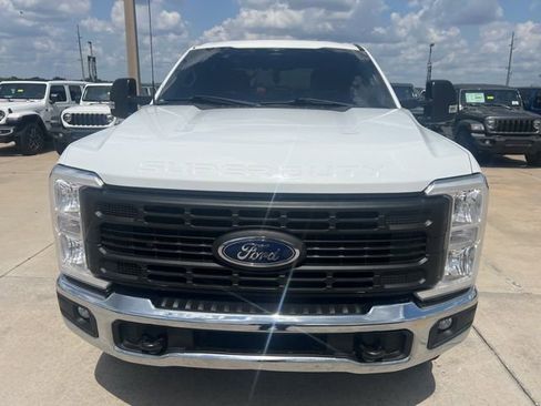 Used 2023 Ford F250 XL w/ FX4 Off-Road Package image 14