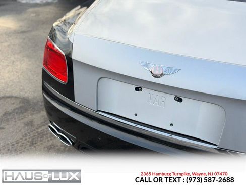 Used 2015 Bentley Flying Spur V8 image 28