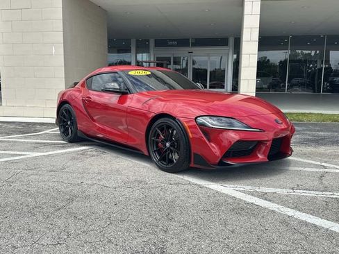 Used 2026 Toyota Supra w/ Driver Assist Package RWD image 4