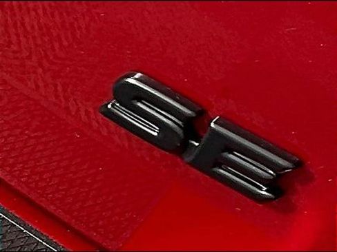 Used 2021 Toyota Camry SE w/ Cold Weather Package FWD image 23