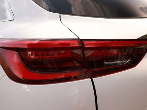 Used 2021 INFINITI QX50 Luxe w/ Accent Package FWD image 29