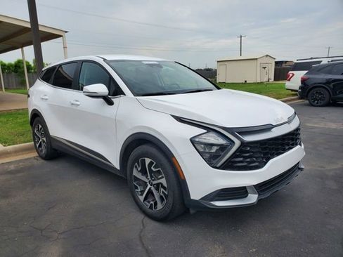 Used 2023 Kia Sportage EX FWD image 1