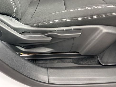 New 2026 Chevrolet Blazer EV LT image 9