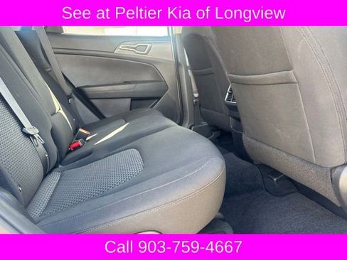 Used 2025 Kia Sportage LX FWD image 10