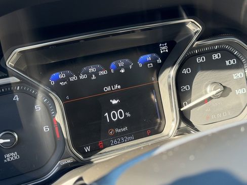 Used 2022 GMC Sierra 2500 Denali w/ Snow Plow Prep/Camper Package image 13