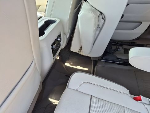 New 2026 GMC Yukon XL Denali w/ Denali Reserve Package AWD/4WD image 34