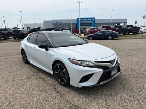 Used 2018 Toyota Camry XSE w/ Driver Assist Package FWD image 2