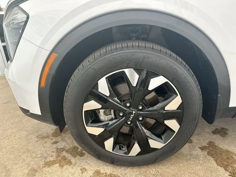 Certified 2023 Kia Sportage X-Line w/ X-Line Premium Package AWD/4WD image 21