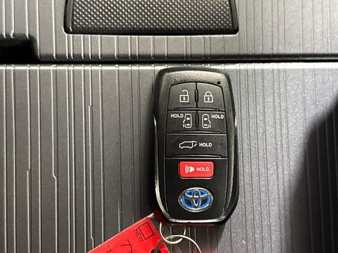 Used 2023 Toyota Sienna XSE w/ XSE Plus Package AWD/4WD image 43
