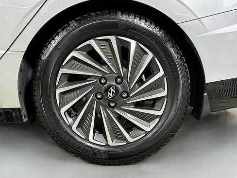 Used 2025 Hyundai Sonata SEL FWD image 29