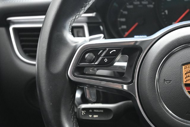 Used 2018 Porsche Macan GTS AWD/4WD image 18