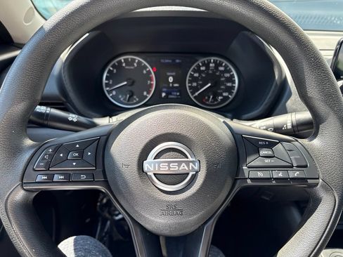 Used 2025 Nissan Sentra S FWD image 12