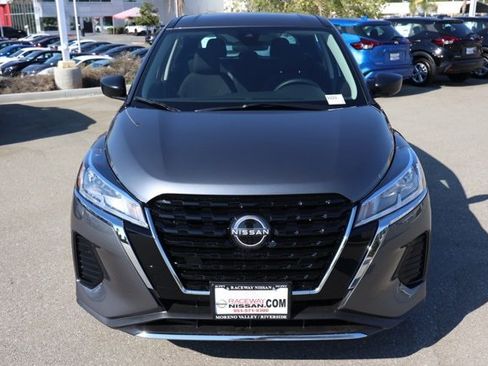 New 2025 Nissan Kicks Play S image 9