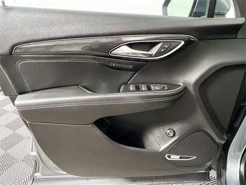 Used 2021 Buick Envision Essence w/ Technology Package I image 33