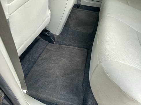 Used 2012 Toyota Prius Two image 9