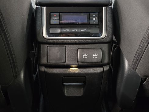 Used 2020 Subaru Ascent Premium w/ Convenience Package image 31