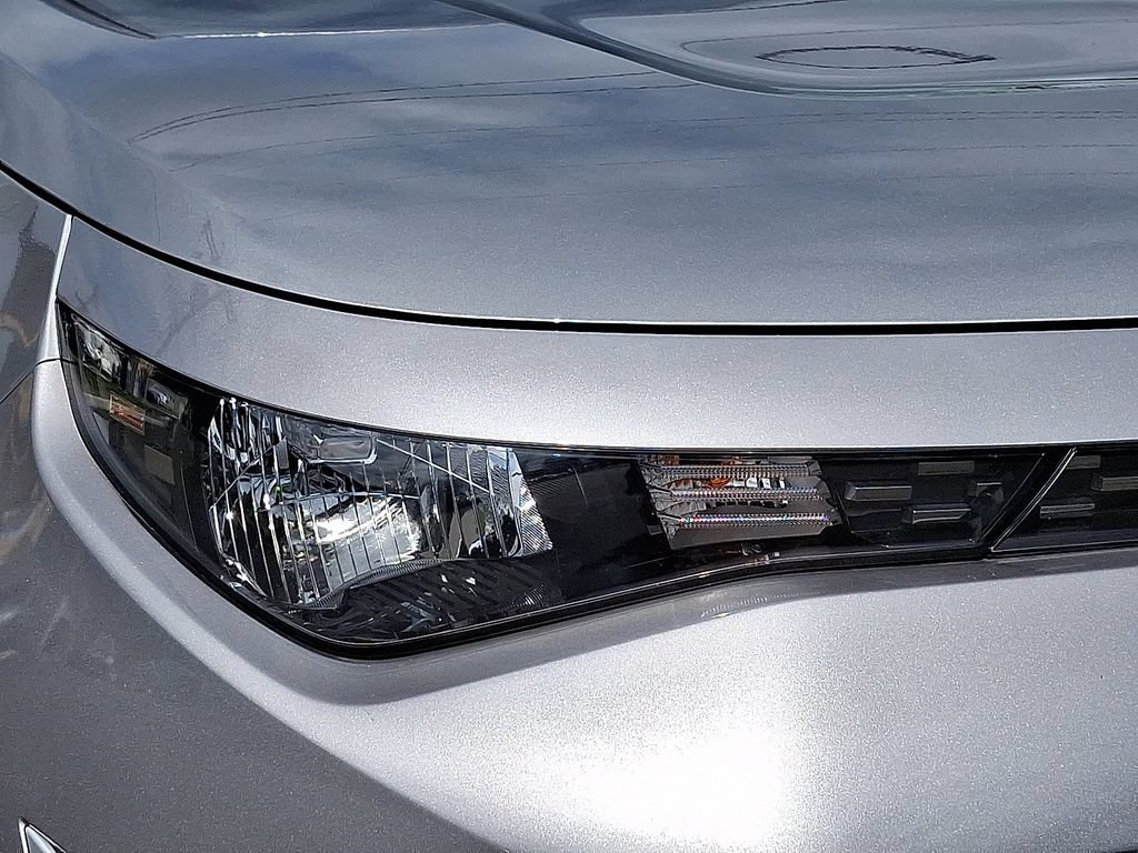 Used 2025 Kia Soul LX w/ LX Technology Package FWD image 10
