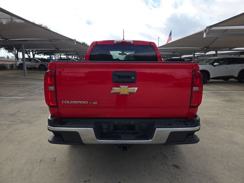 Used 2020 Chevrolet Colorado W/T RWD image 4