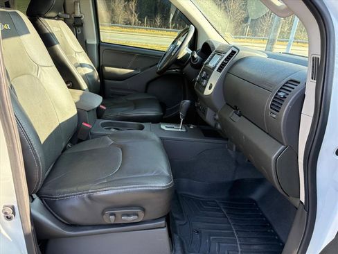 Certified 2021 Nissan Frontier PRO-4X w/ Pro-4x Utility Package image 19