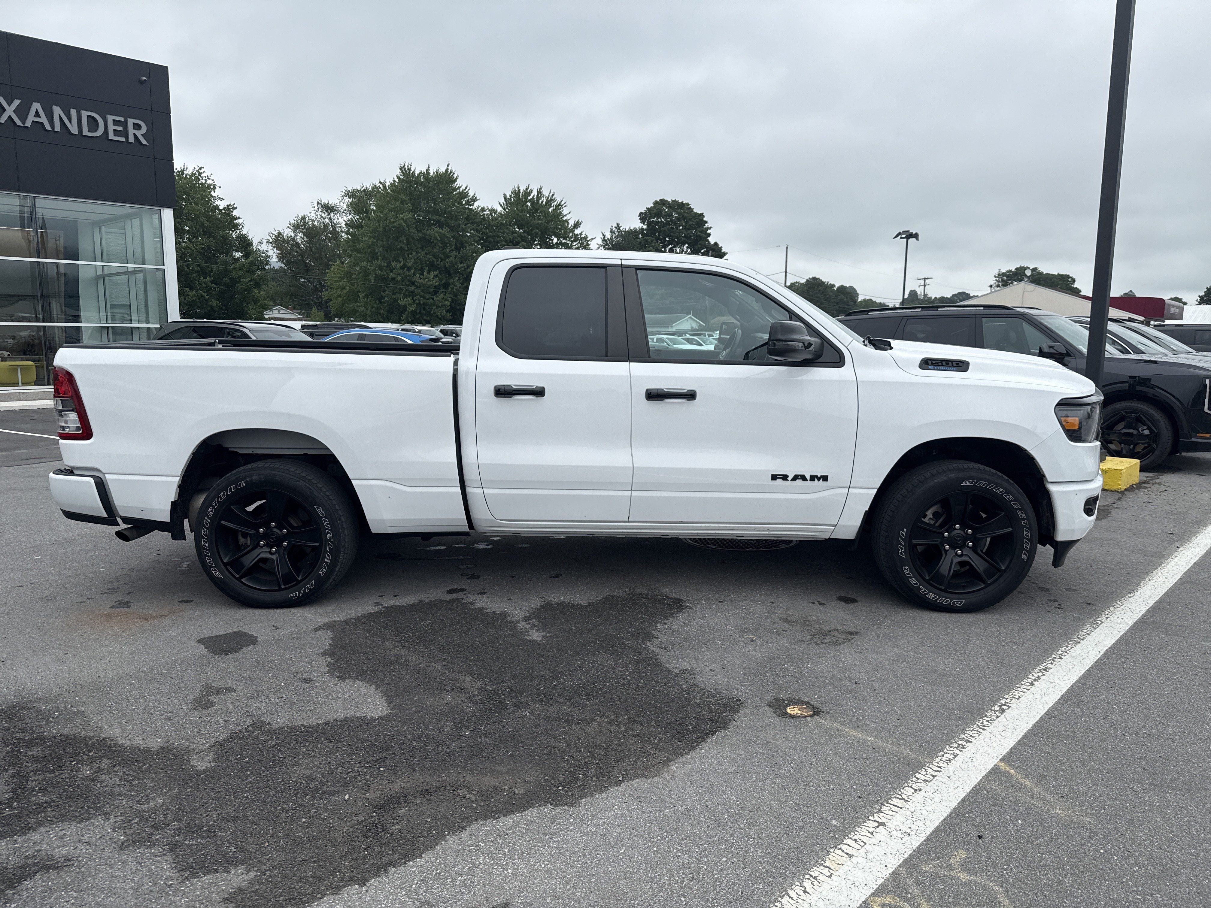 Used 2023 RAM 1500 Big Horn AWD/4WD image 2