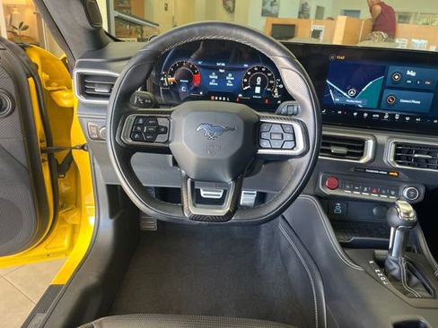 Used 2024 Ford Mustang Premium image 16