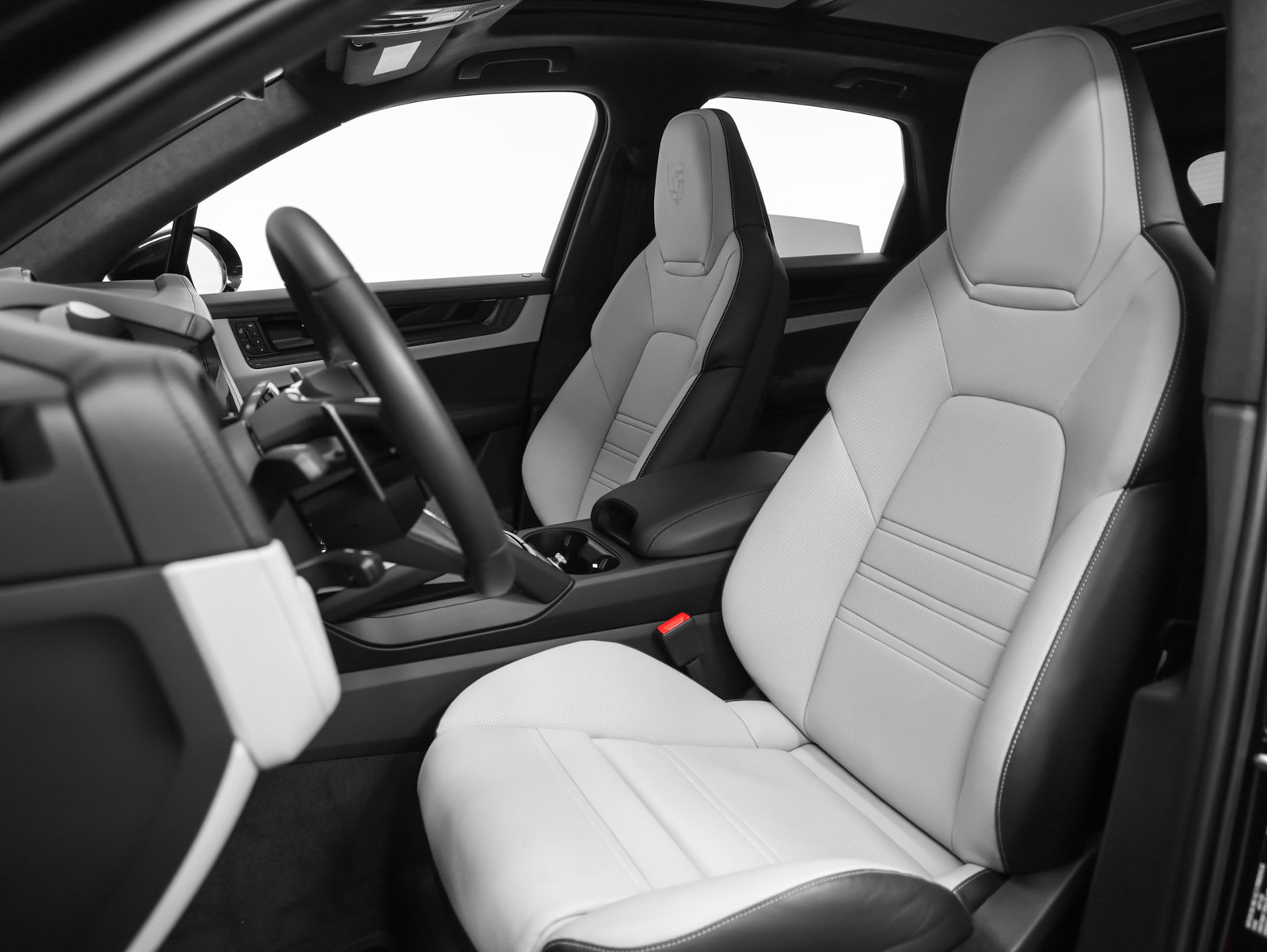 Certified 2026 Porsche Cayenne GTS AWD/4WD image 49