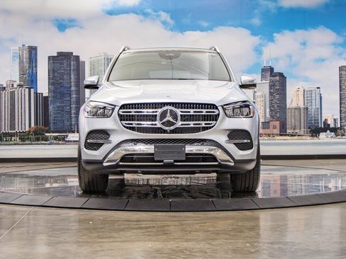 Certified 2025 Mercedes-Benz GLE 450 4MATIC image 3