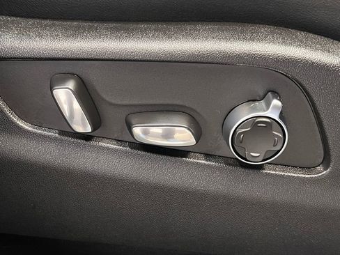 Used 2024 Cadillac XT4 Sport w/ Cold Weather Package image 38