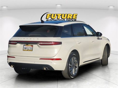 Certified 2022 Lincoln Corsair Grand Touring image 7