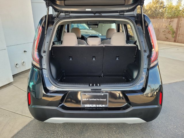 Used 2025 Kia Soul LX w/ LX Technology Package FWD image 27