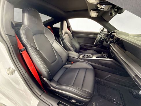Used 2024 Porsche 911 Carrera 4S image 23