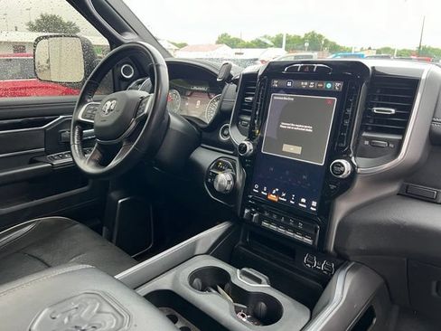 Used 2022 RAM 2500 Laramie AWD/4WD image 10