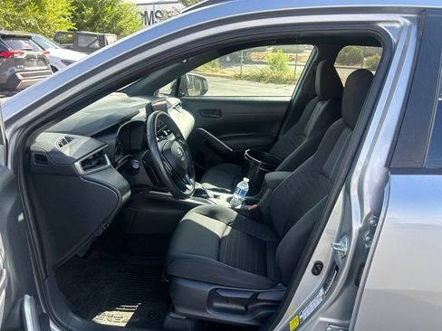 Used 2024 Toyota Corolla Cross AWD Hybrid image 17