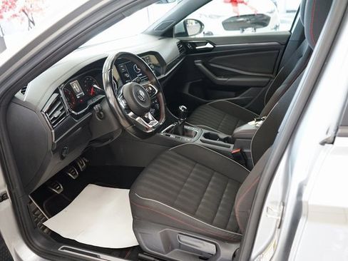 Used 2019 Volkswagen Jetta GLI image 26