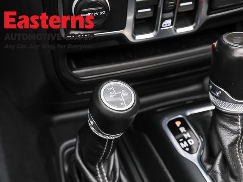 Used 2021 Jeep Wrangler Unlimited Sahara w/ Cold Weather Group AWD/4WD image 22