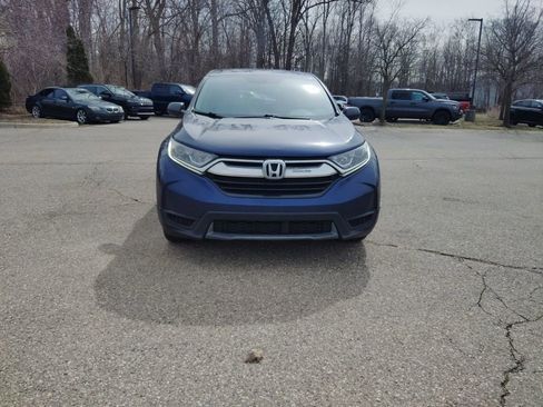 Used 2017 Honda CR-V LX image 8