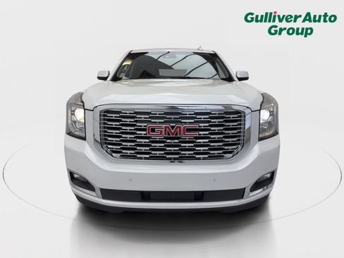 Used 2020 GMC Yukon Denali w/ Denali Premium Package RWD image 14