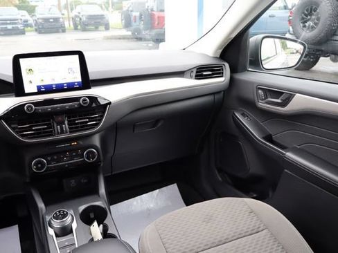Used 2022 Ford Escape SE w/ Cold Weather Package AWD/4WD image 30